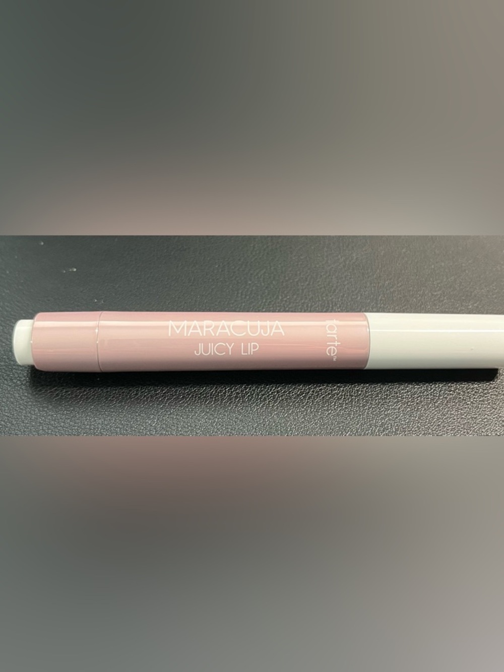 tarte Maracuja Juicy Lip Balm – Shade Creme Brûlée